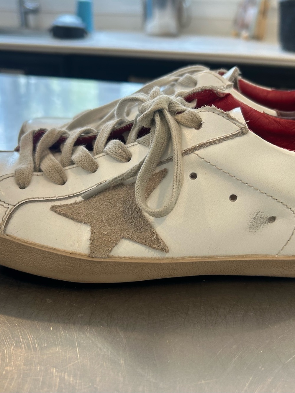 Golden Goose Super-Star Sneaker with beige  star and laces Size 38